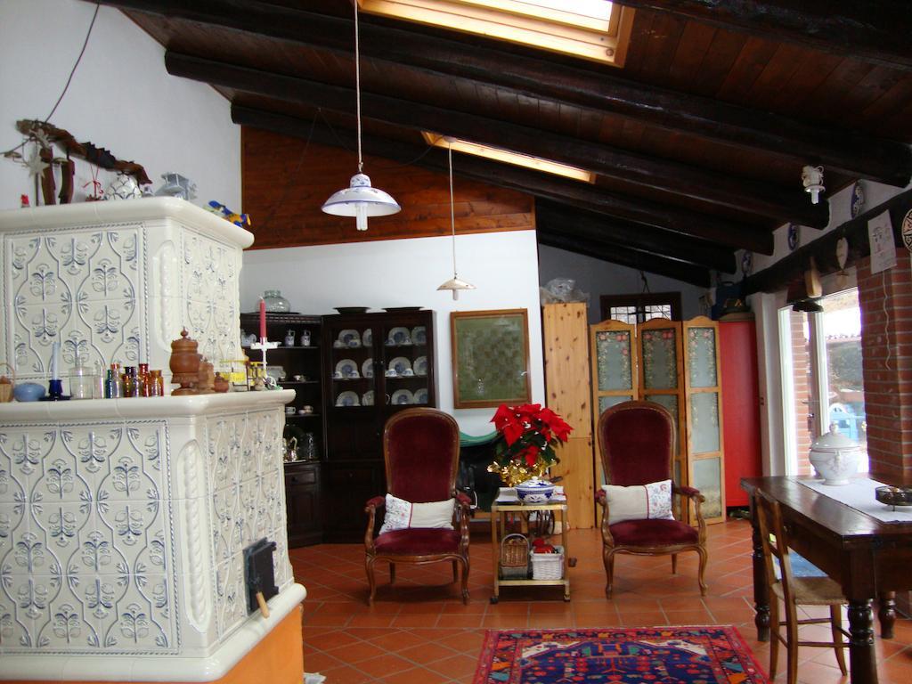 Cascina Nel Bosco Bed & Breakfast Moncucco Torinese Exterior foto